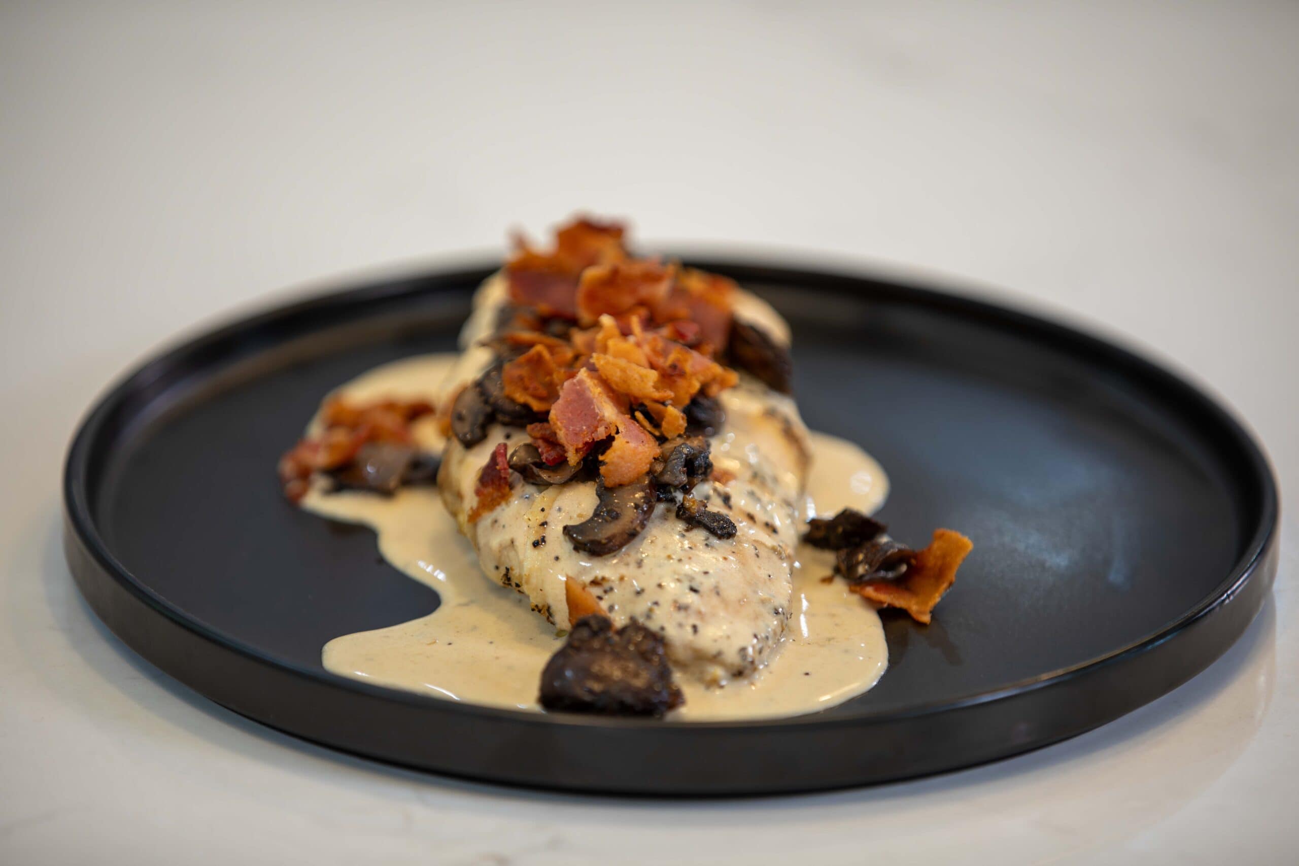 Black Pepper Chicken with White Wine Cream Sauce