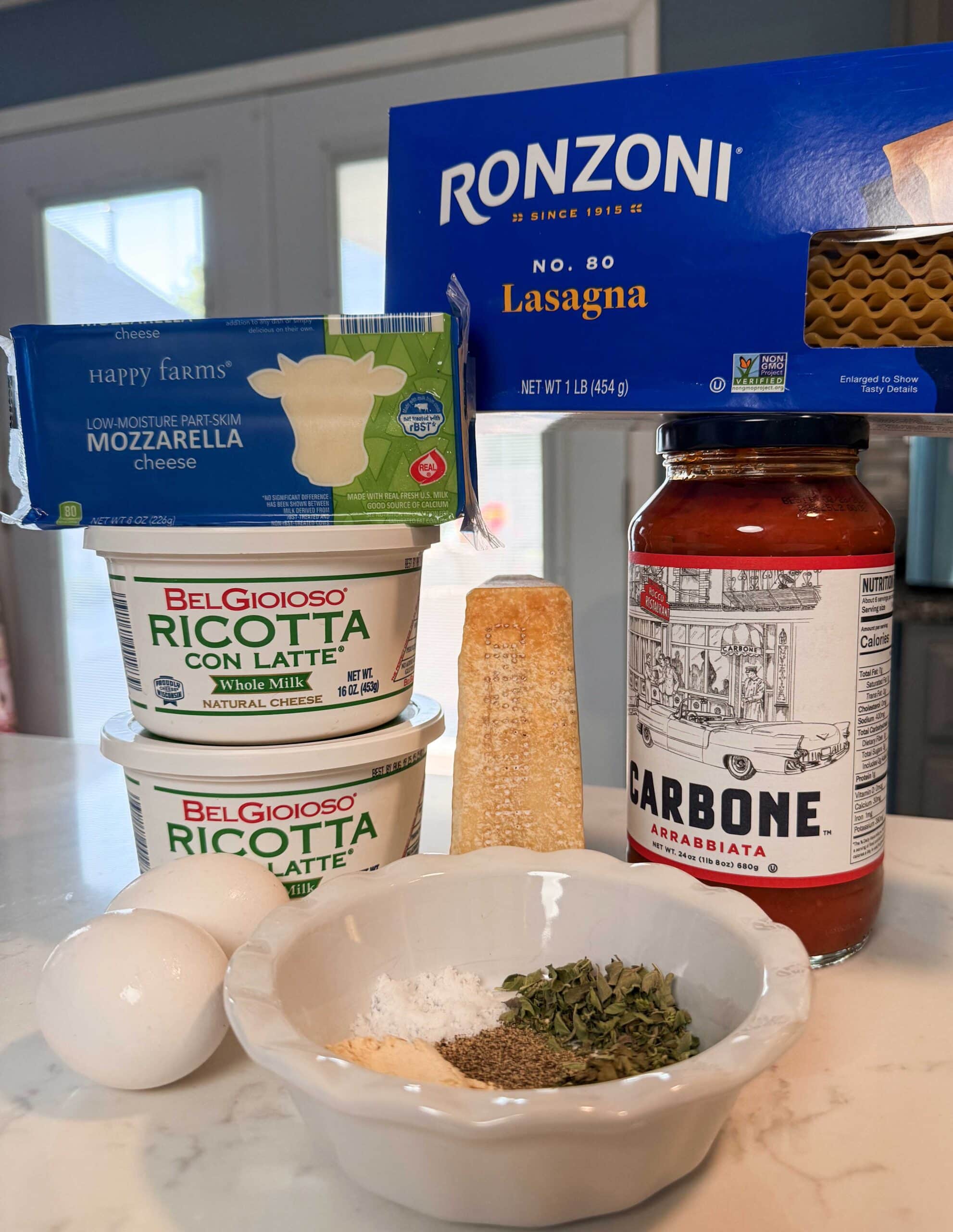Ingredients for crock pot lasagna.
